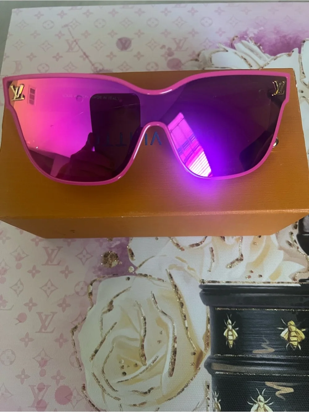 Louis Vuitton Pink Purple Mirrored Shield Sunglasses brand New LV